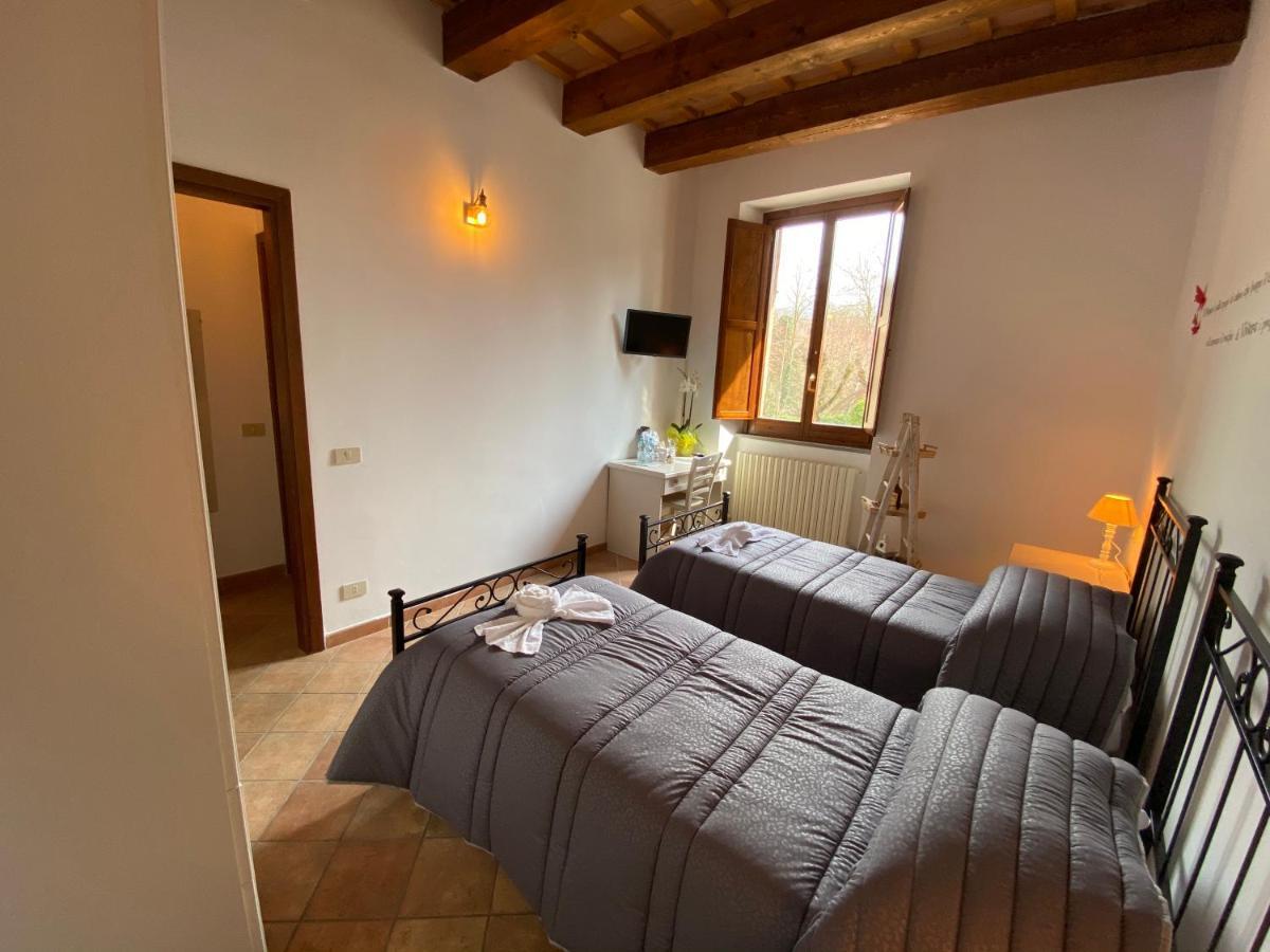 Locanda Della Pieve Pievebovigliana المظهر الخارجي الصورة