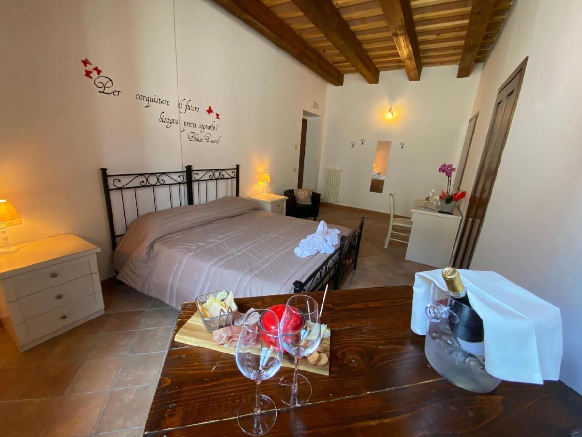 Locanda Della Pieve Pievebovigliana المظهر الخارجي الصورة